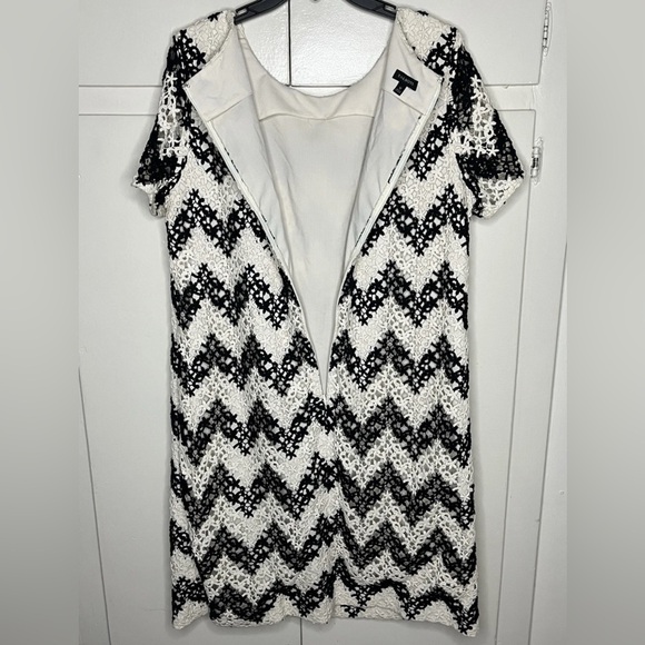 Talbots Black and White Lace-type Dress size 12 - Picture 2 of 6